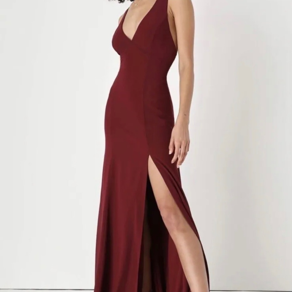 Lulus | Dignified Diva Burgundy Sleeveless Maxi